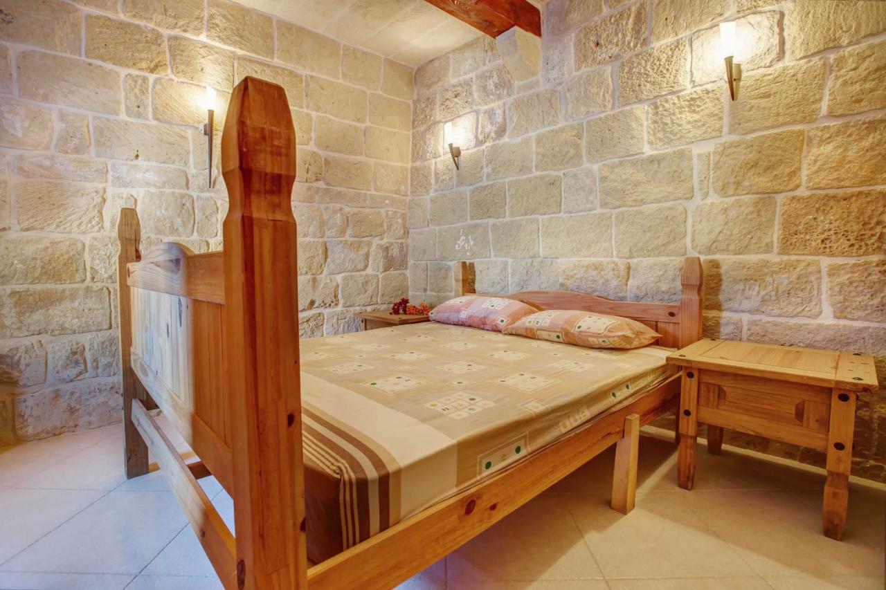 Il-Veduta Holiday Farmhouse With Sunny Private Pool In Island Of Gozo Gharb  Exterior photo