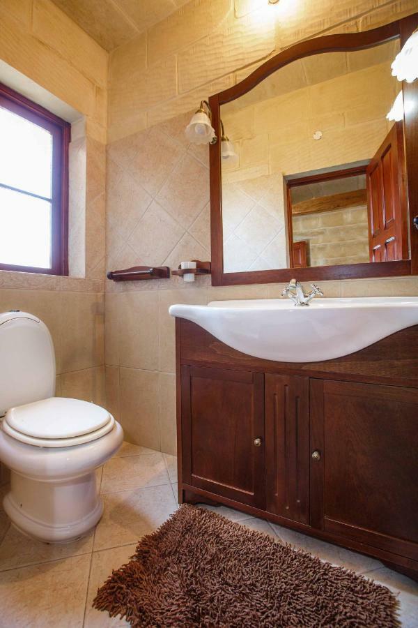 Il-Veduta Holiday Farmhouse With Sunny Private Pool In Island Of Gozo Gharb  Exterior photo