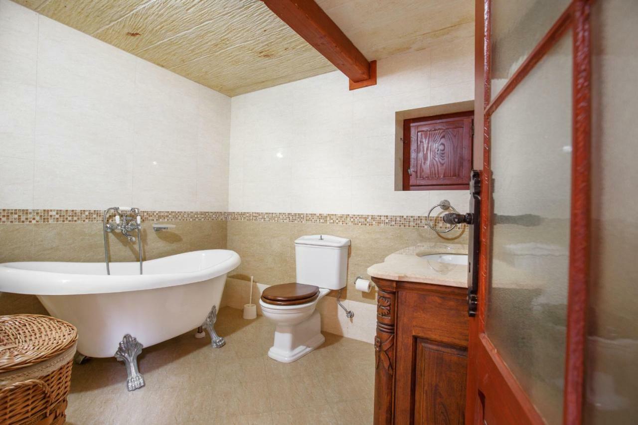 Il-Veduta Holiday Farmhouse With Sunny Private Pool In Island Of Gozo Gharb  Exterior photo