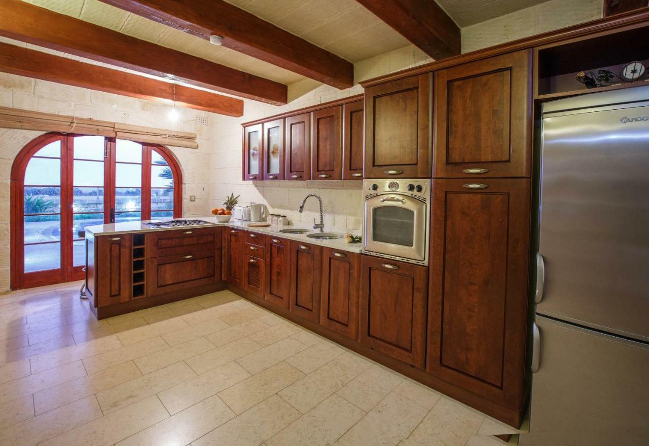 Il-Veduta Holiday Farmhouse With Sunny Private Pool In Island Of Gozo Gharb  Exterior photo