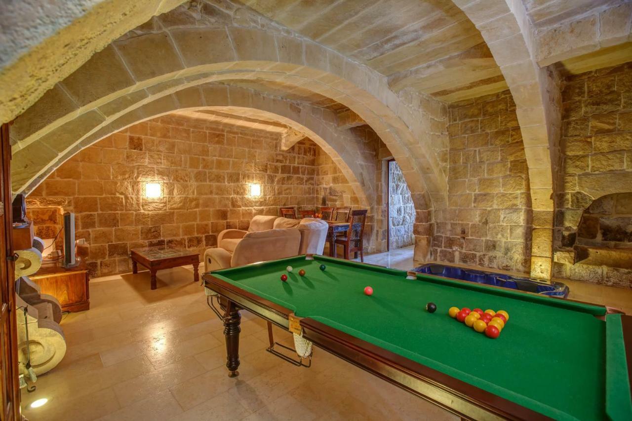 Il-Veduta Holiday Farmhouse With Sunny Private Pool In Island Of Gozo Gharb  Exterior photo
