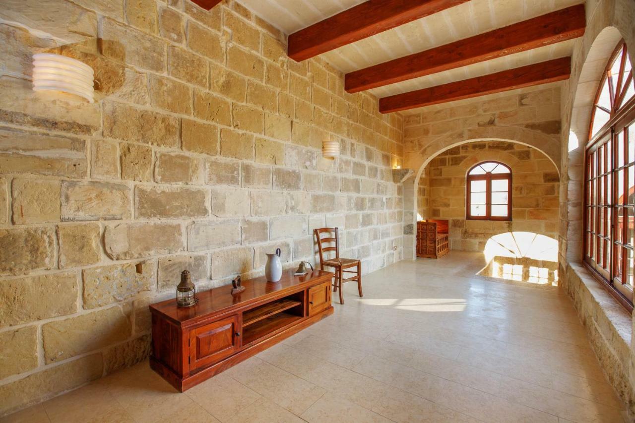Il-Veduta Holiday Farmhouse With Sunny Private Pool In Island Of Gozo Gharb  Exterior photo